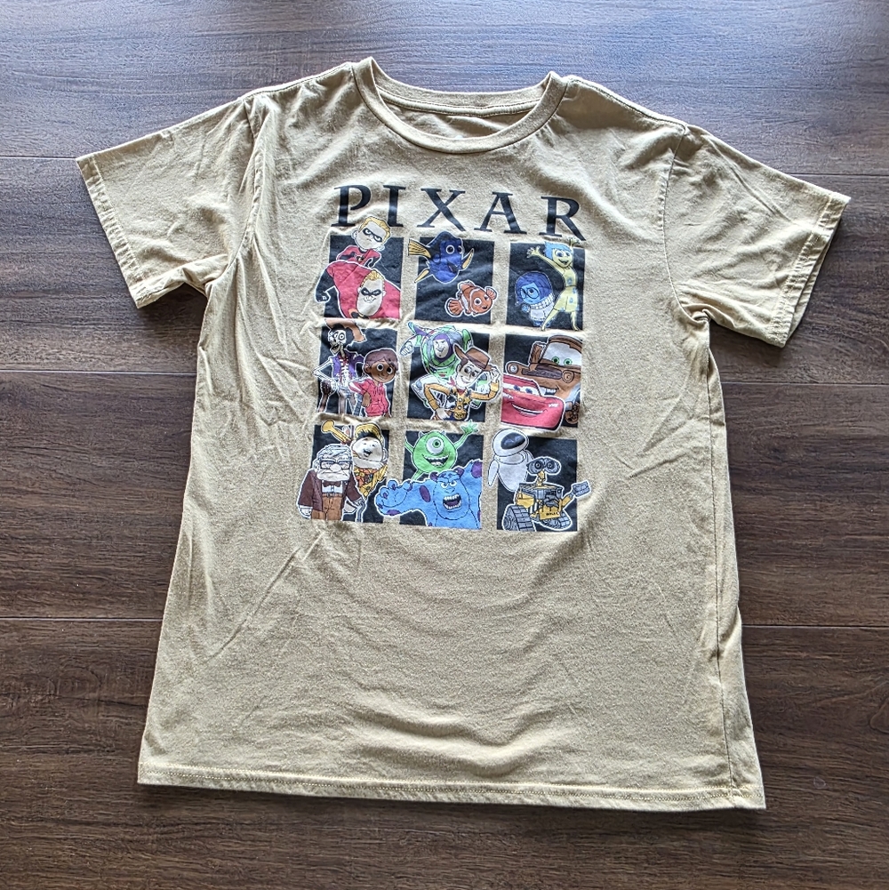 Disney Pixar Graphic T-shirt SIZE: Medium
